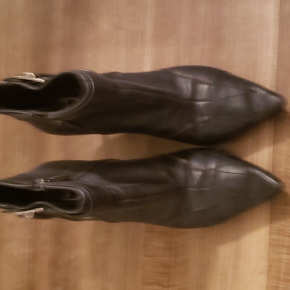 💜Dior pointy toe boots - Picture 8 of 15